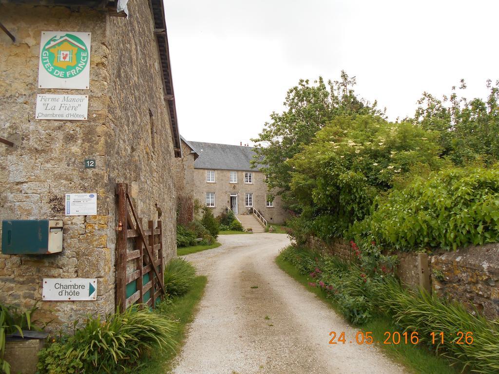 Ferme Manoir La Fiere Bed and Breakfast Sainte-Mère-Église Zewnętrze zdjęcie